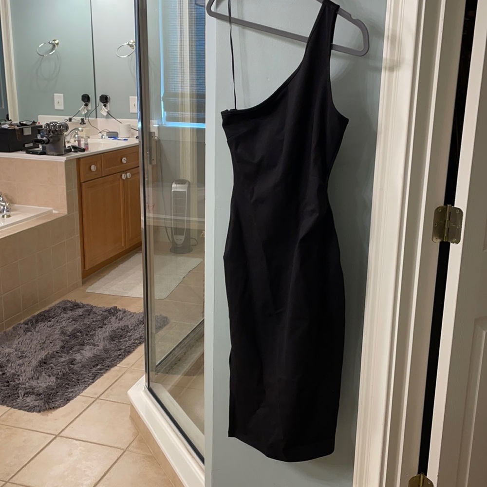 One shoulder dress